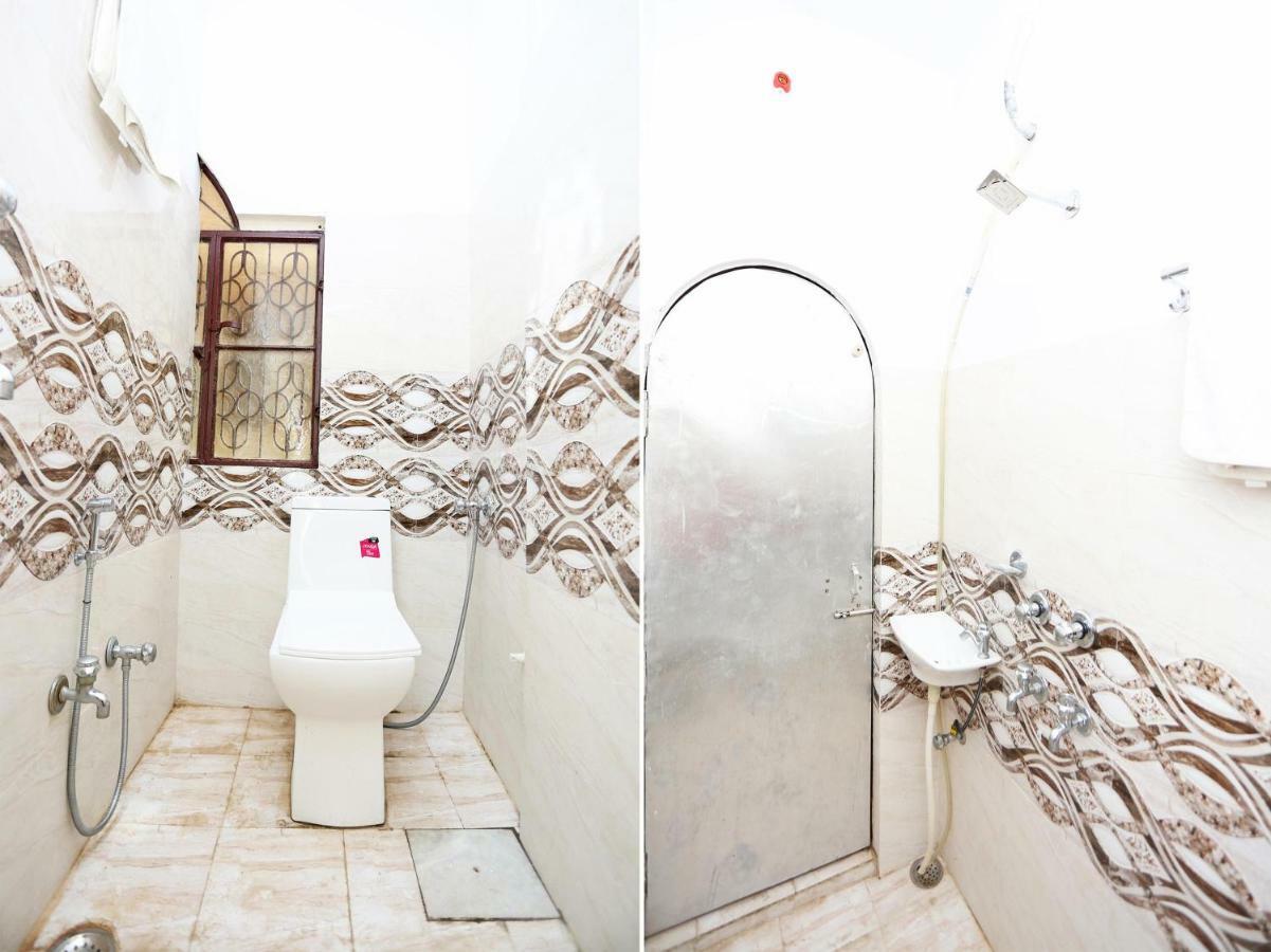 Spot On 45585 Hotel Aakash Ganga Varanasi Exterior photo