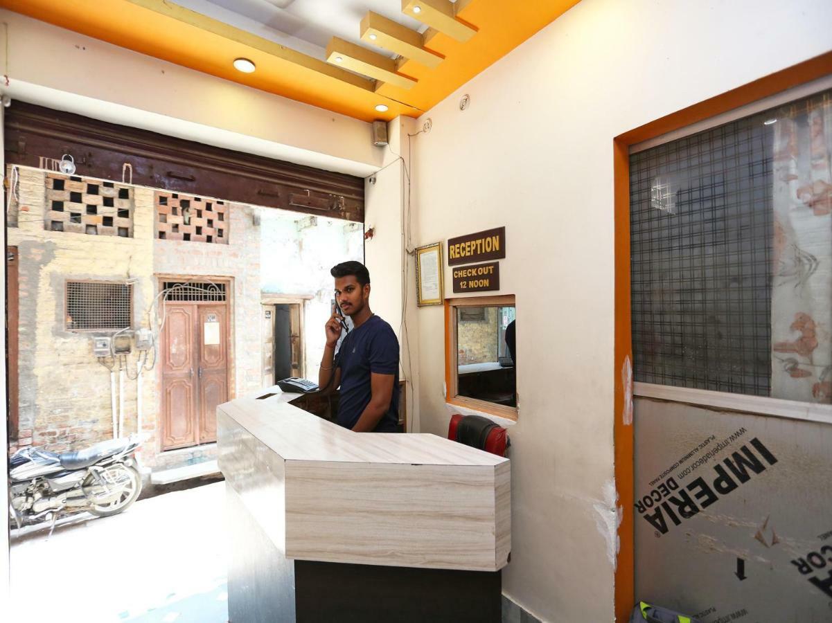 Spot On 45585 Hotel Aakash Ganga Varanasi Exterior photo