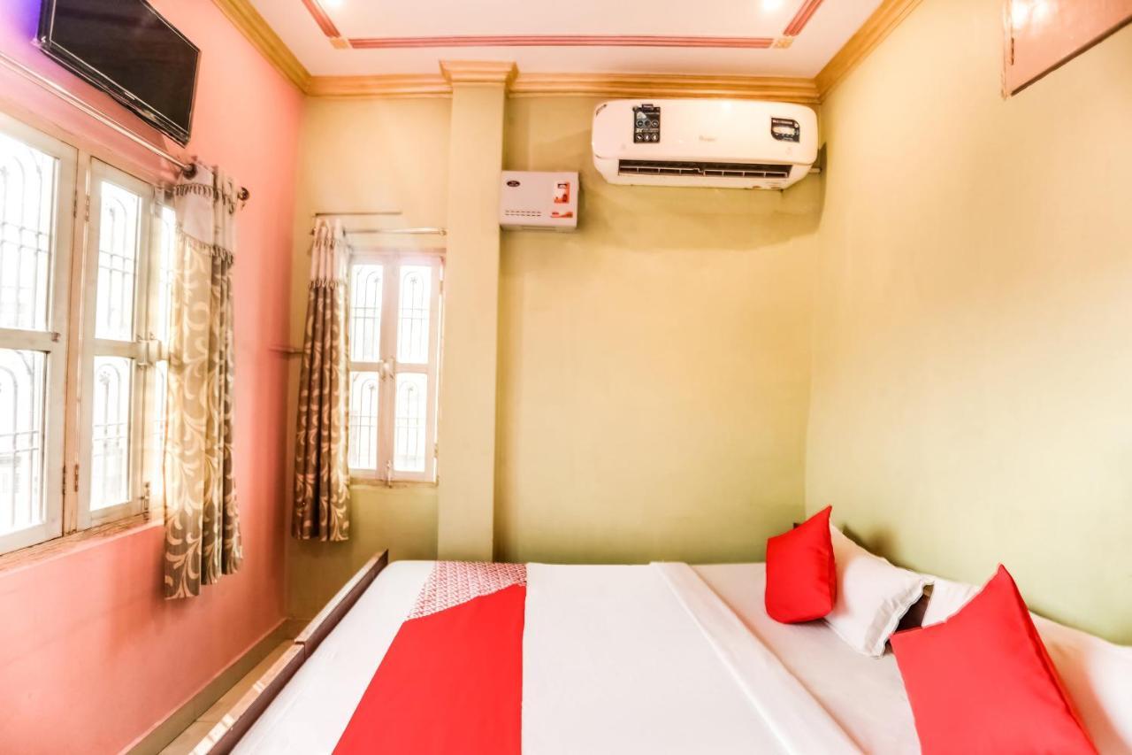 Spot On 45585 Hotel Aakash Ganga Varanasi Exterior photo